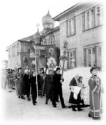 Крестный ход в Казанском храме г. Кировска на Пасху в 1998 г.