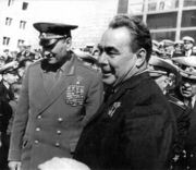 Генеральный секретарь ЦК КПСС Л. Брежнев и министр обороны СССР Маршал Советского Союза А. Гречко в гостях у подводников атомного флота. Западная Лица, 1967