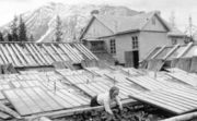 Теплицы в совхозе «Индустрия». 1935 г. Из альбома: Кировск; страницы истории / Берлин В. Э., Королева Т. Е. — Кировск, 2006 