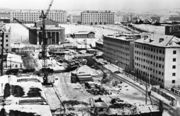 Благоустраивается Театральный бульвар. 1960-е гг. Фото Л. Белозеровой 
