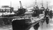 Причал Екатерининской гавани. Полярный, 1943 Из кн.: Подводный флот России 