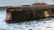 «Курск» — появление рубки при подъеме Из кн.: Мормуль Н. Г. — Запас плавучести: Документальная хроника 