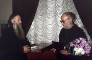 М. А. Кирин (лауреат премии Трифонов Печенгского монастыря) и игумен Аристарх. 70-летие М. Кирина. Архив ПЦД 
