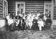 Члены экспедиции и экипаж «Адрея Первозванного» в 1899. Из фондов Музея истории народного образования МГПУ 